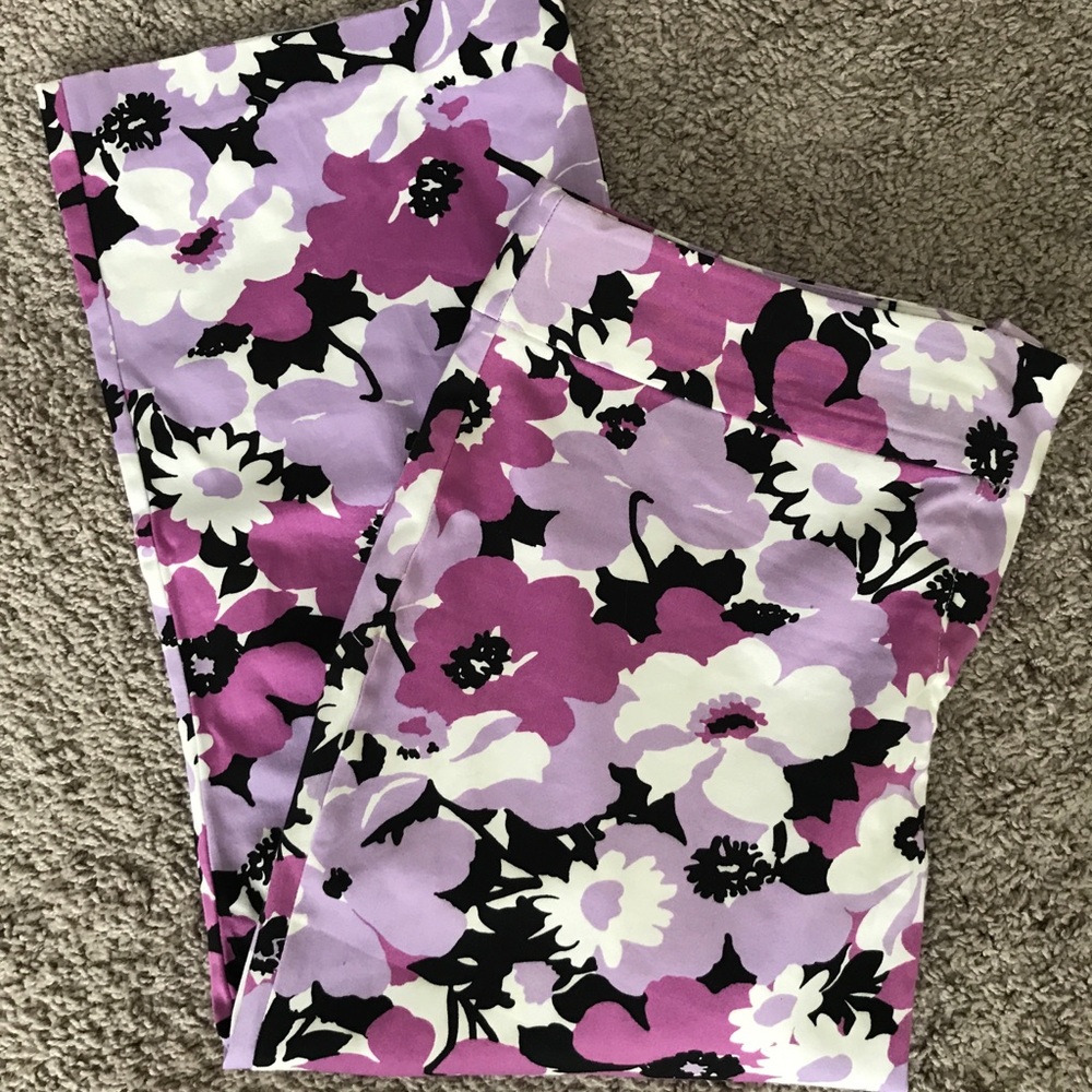 Floral Cropped Pants